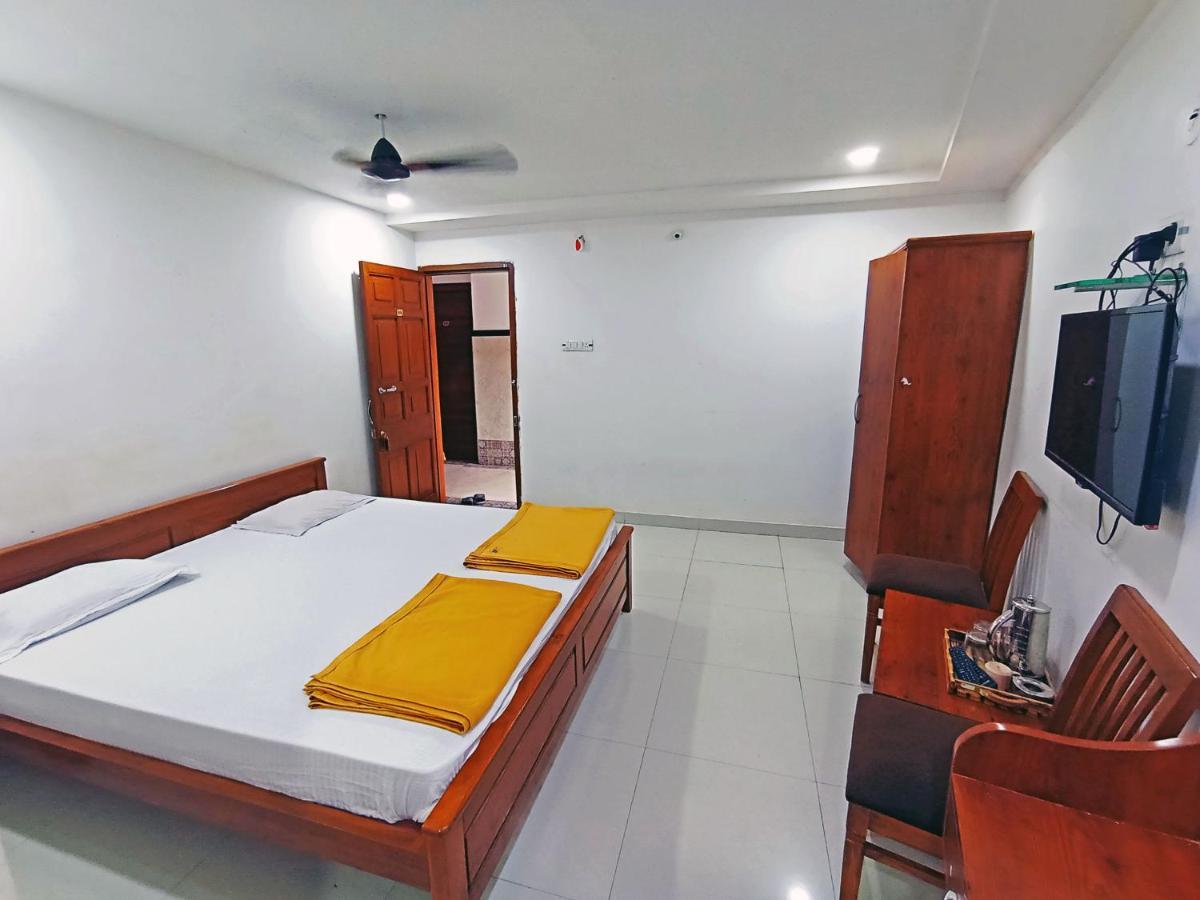 Staymaker Shri Shakti Residency Hubli Bagian luar foto