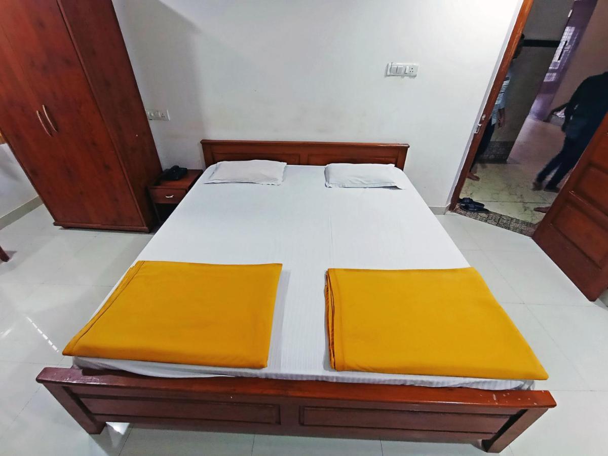 Staymaker Shri Shakti Residency Hubli Bagian luar foto