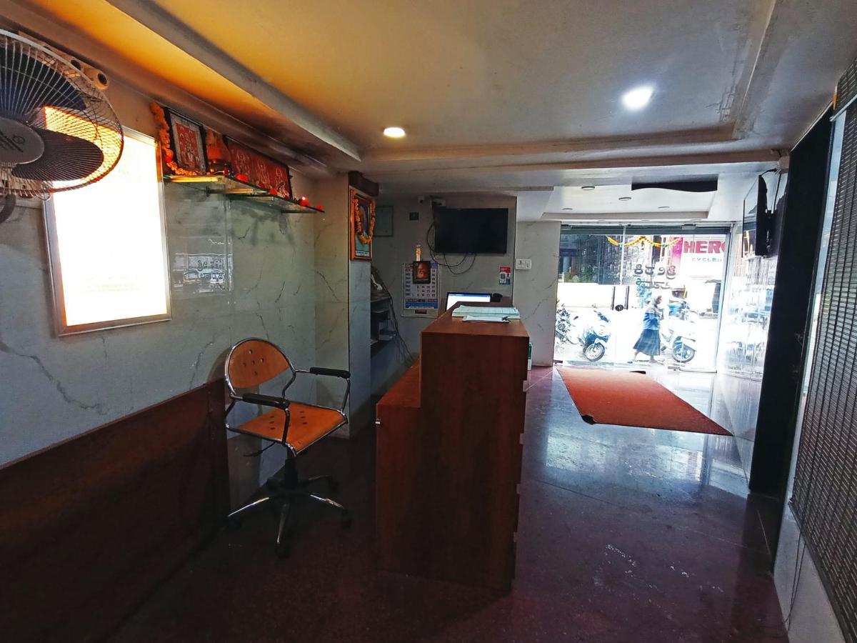 Staymaker Shri Shakti Residency Hubli Bagian luar foto